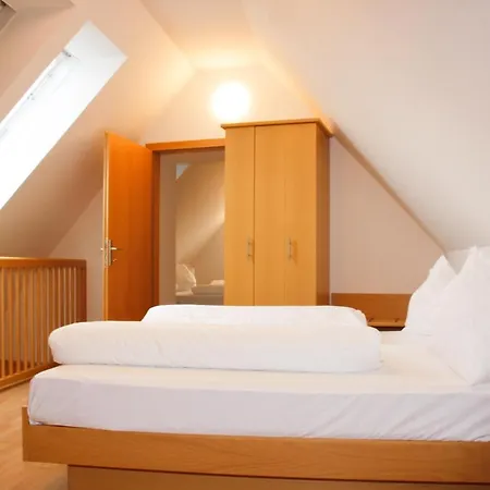 Raiffeisenhof Appartements Ehrenhausen Exterior photo